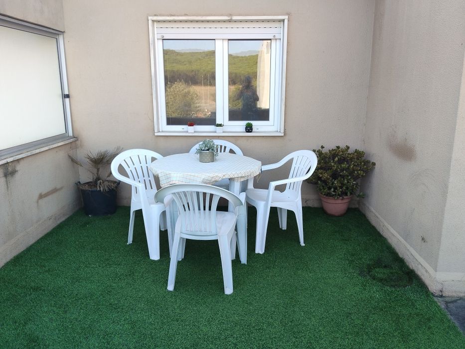 T2 em Algés arrenda-se | grandes terraços | 10.º piso | Óptima vista e excelente localização