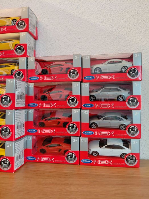 Lote de miniaturas de coleção 1.43 Welly