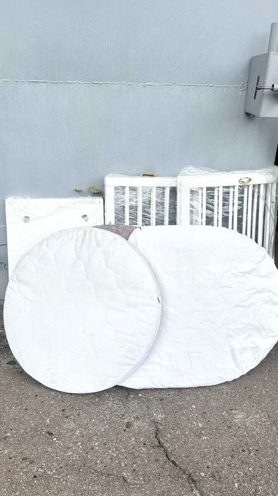 Дитяче ліжечко овальне трансформер