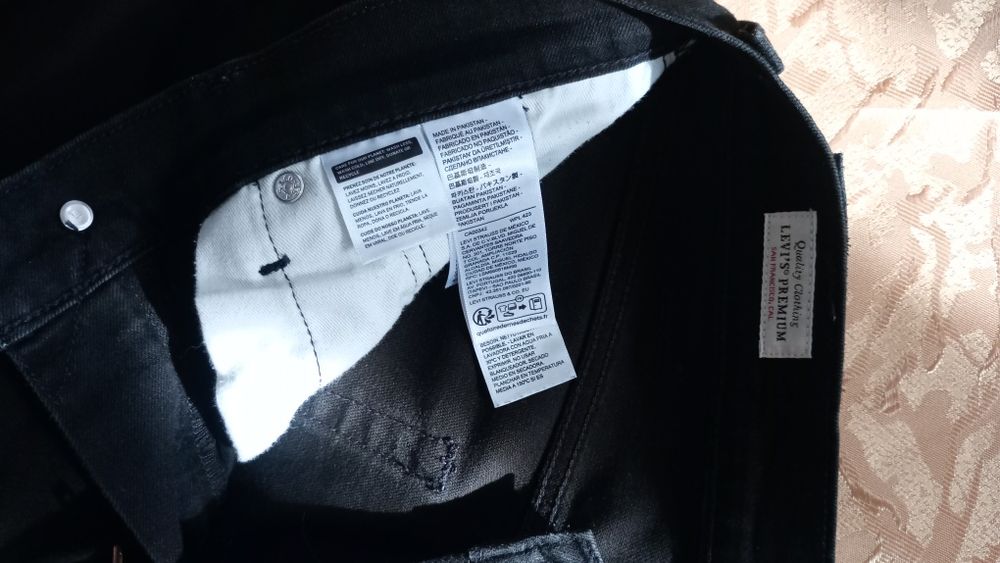 Джинси Levi's premium 502
