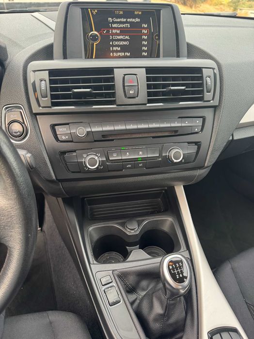 BMW 114d Line Urban (Nacional) 2014