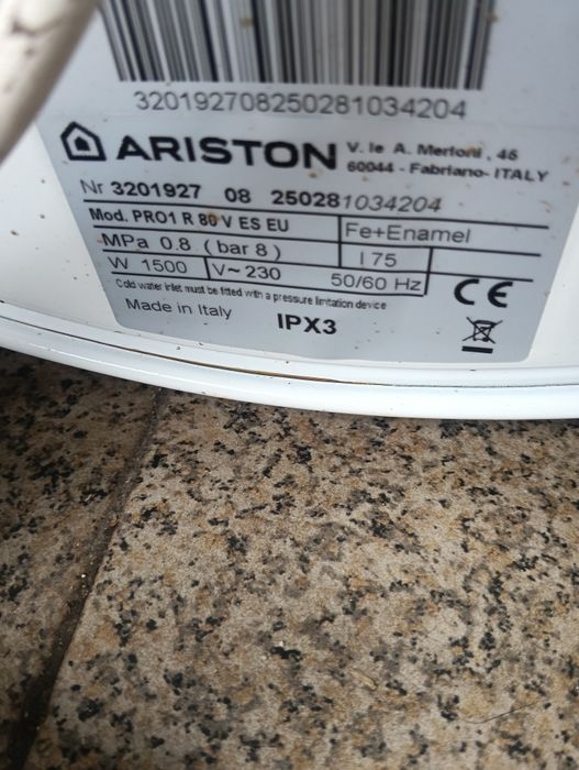 Cilindro Ariston 80L  como novo