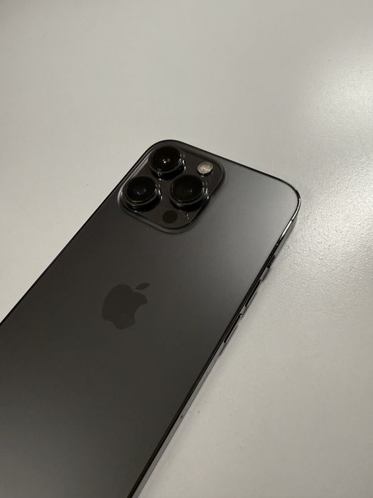 iPhone 13 Pro – 256 GB – Graphite |