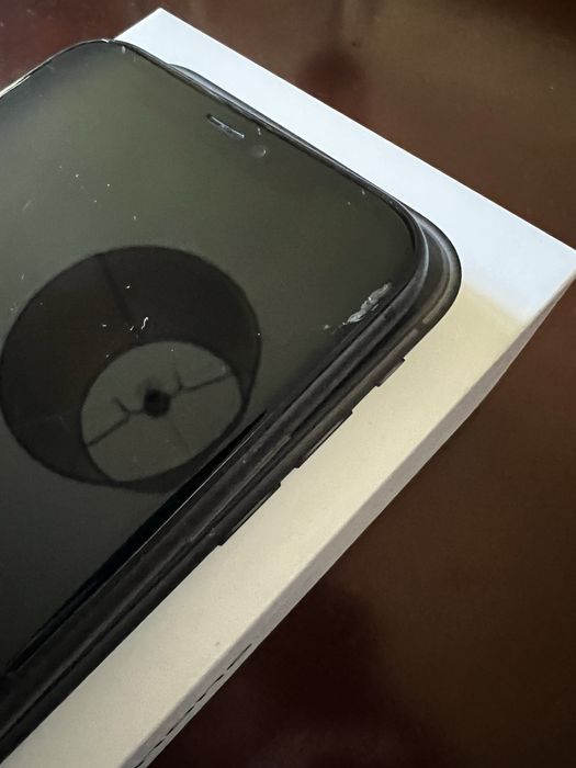 Apple Iphone 11 64 GB LTE Model A2221 Smartfon Zestaw