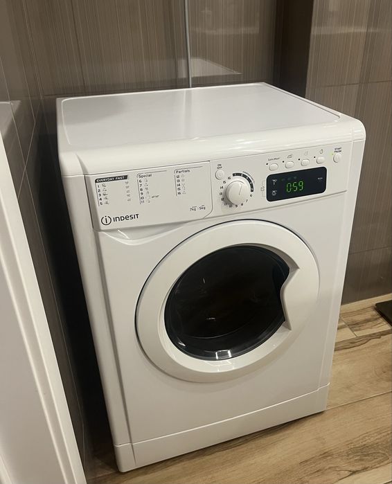 Прально-сушильна машина Indesit EWDE 71280 W EU