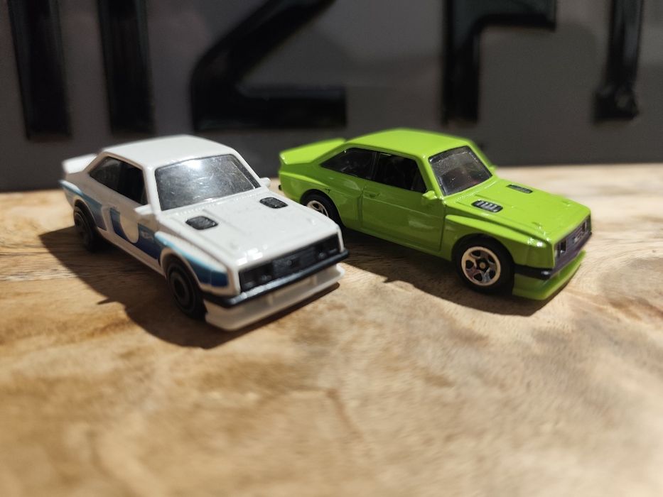 Hot Wheels & Majorette 60 Anos   Como Novos, varias opções.