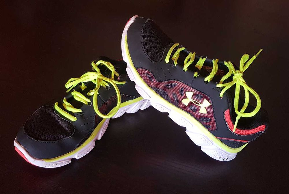 Ténis Under Armour Micro G Assert IV