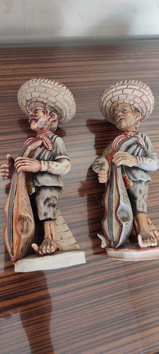Bonecos de Porcelana