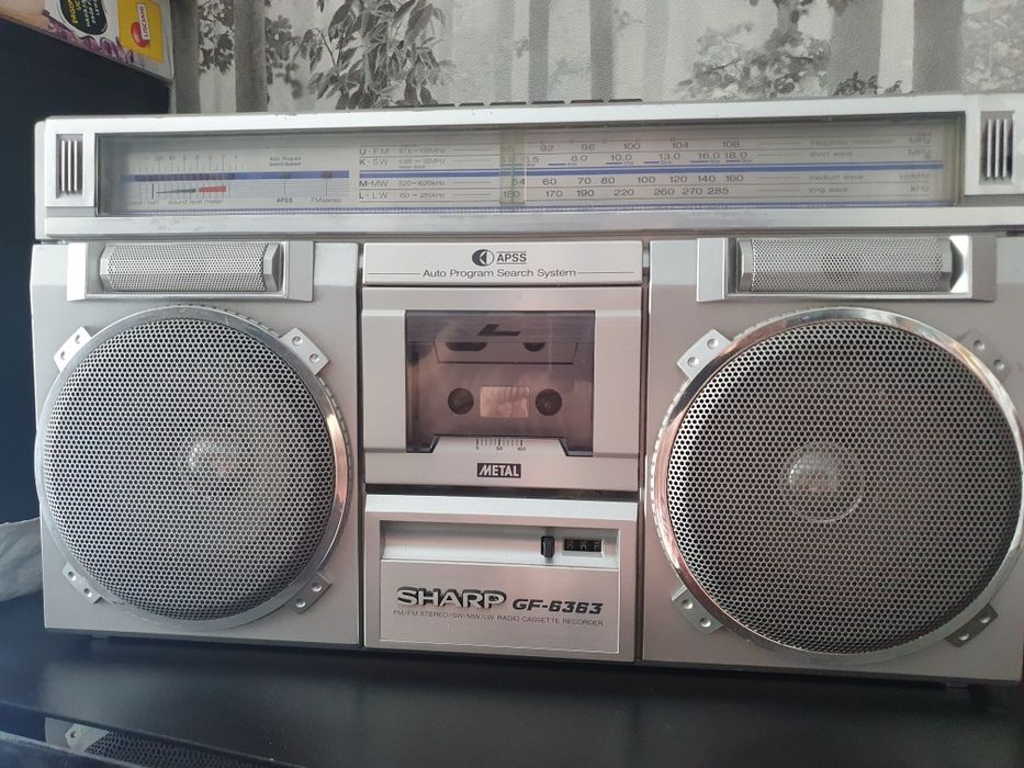 Radiomagnetofon Sharp GF 6363 do naprawy