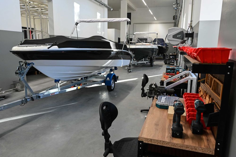 nowa motorówka mod: EQUINOX 500 DUO BLACK + YAMAHA VF90 LB PREMIUM st. hydrauliczne