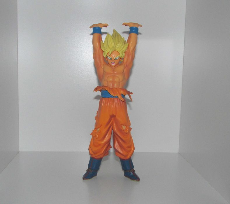 Dragon Ball Super Saiyan Goku Spirit Bomb, 24CM