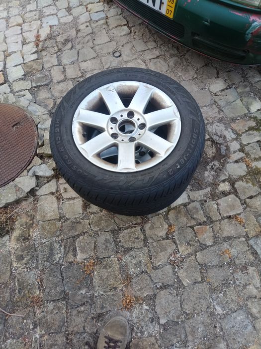 4 pneus+ jantes 205/60 r15