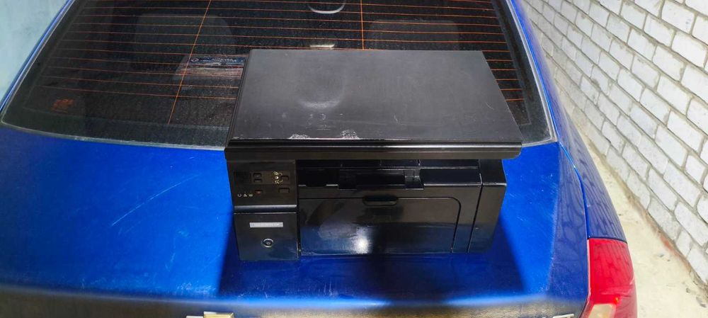 Принтер мфусканер HP Laser jet M1132MFP рабочий