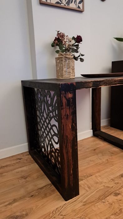 Konsola / stolik drewniany