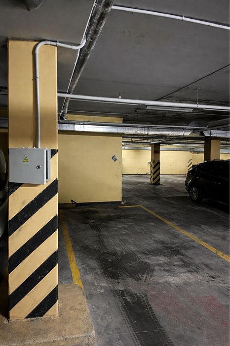 Паркомісце. Підземний паркінг. ЖК Гетьман Виговський