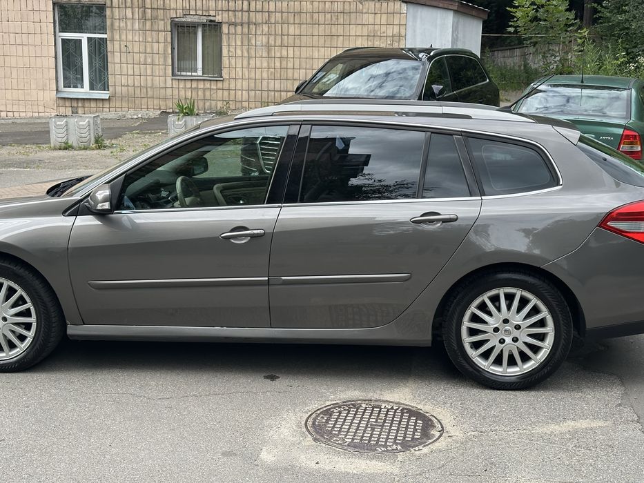 Рено  лагуна III  2.0dci Акп 2008