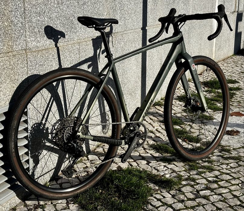 Trek Checkpoint (modelo 2025: fatura/garantia)