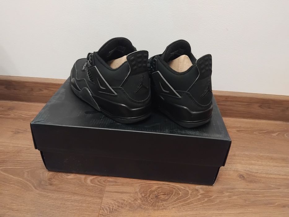 Nike Air Jordan 4 Black Cat 38