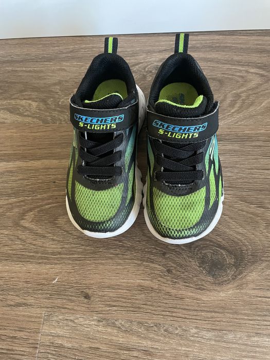 Продам кросівки Skechers S-LIGHTS р. 25(15 см)