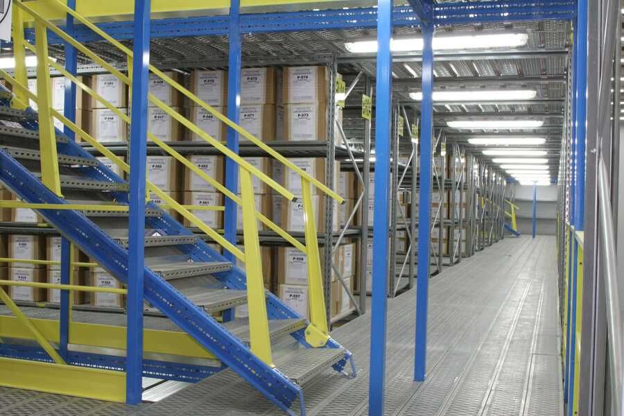 Стеллажи паллетные / полочные / складские бу