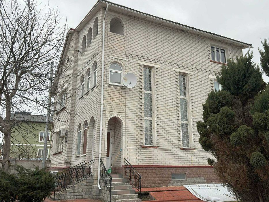 Продаж будинку у тихому районі міста  пер Кривоноса