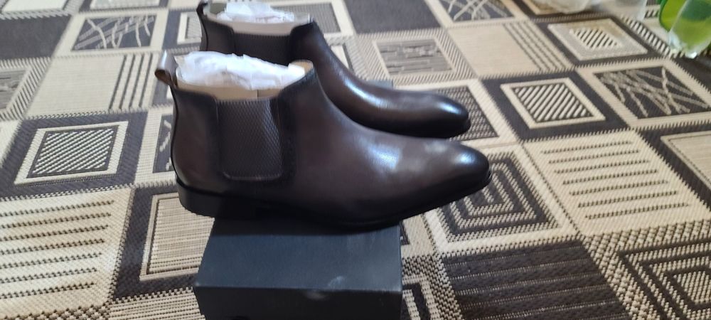 Продам чоловічі челсі Carrucci Flamingo