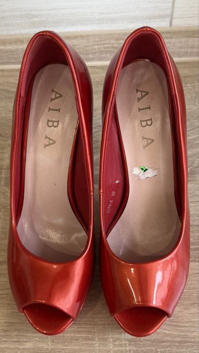 Туфлі 38 червоні 39