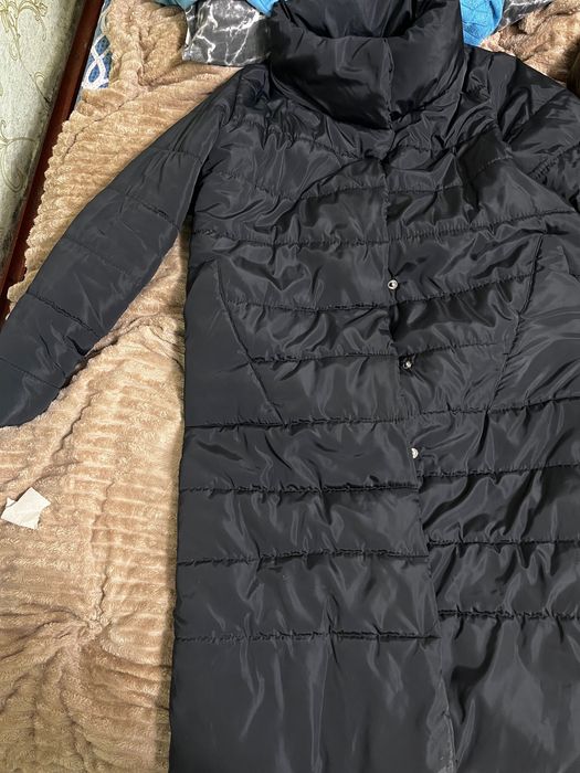 Зимове довге жіноче пальто