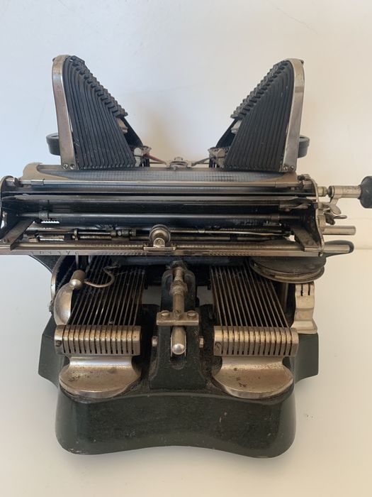 Máquina de escrever Oliver n 3