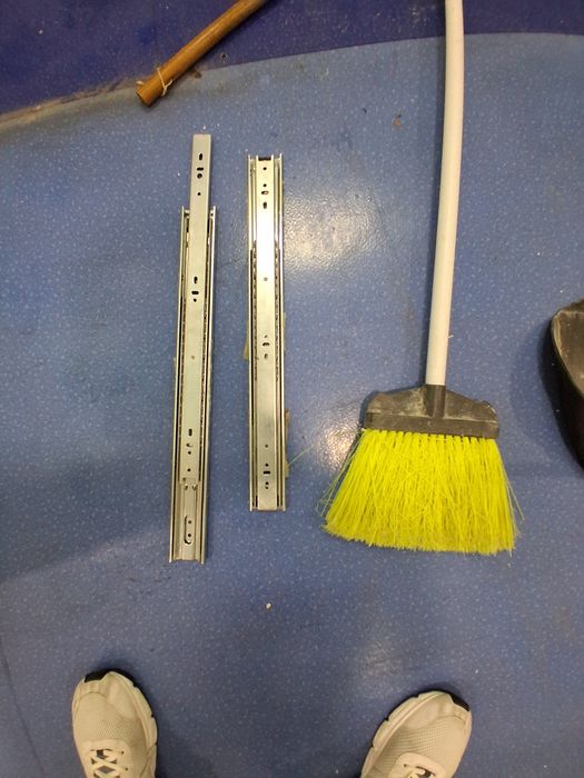 2 poleias  corrediças para 40kg de  peso gaveta