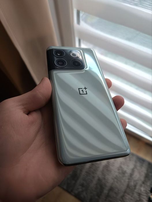 OnePlus 10T | 8/128