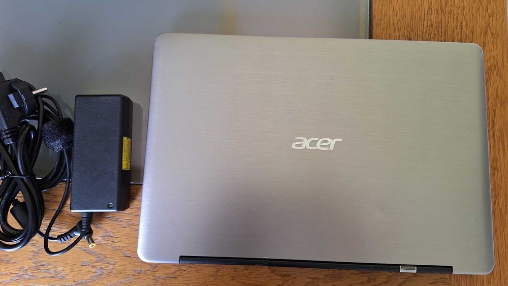 Acer Aspire S3- Core i5 2.3GHz- 4GB Ram- SSD 256GB