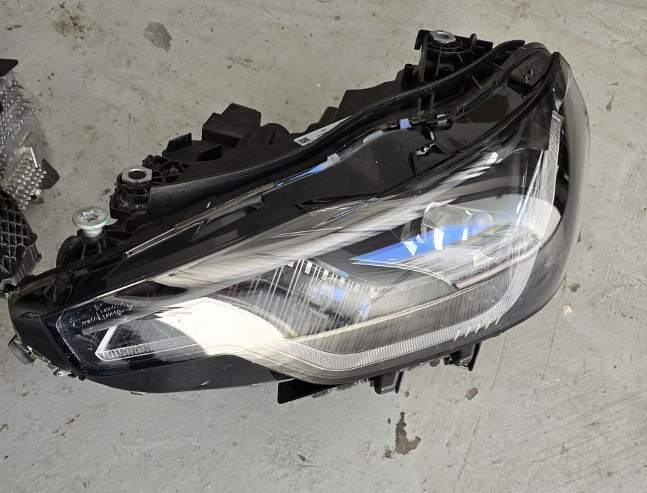 Faróis oticas led bmw serie2