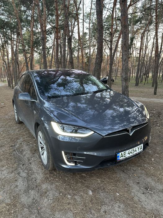 Аренда авто Киев, Днепр  Tesla Model X 90D (Вся Украина)