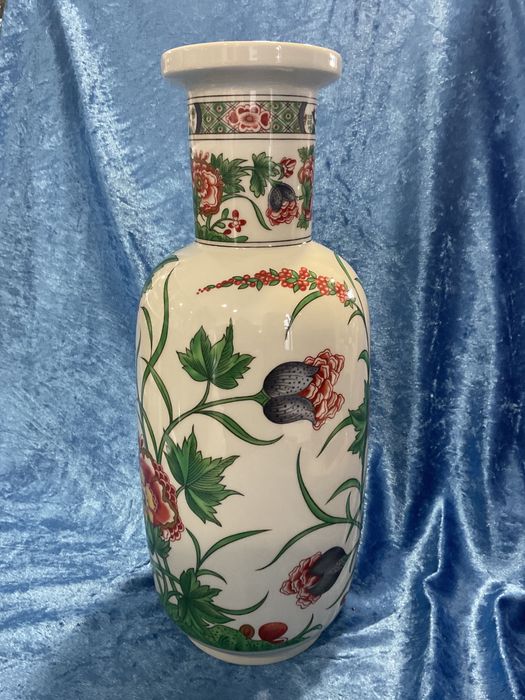 Vaso vista alegre porcelana com 38 cm anúncios abaixo