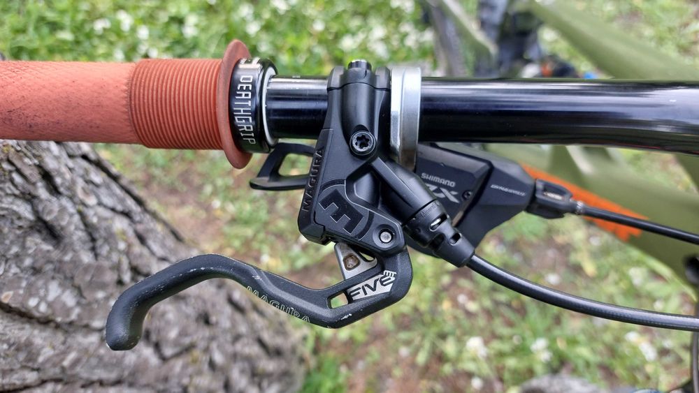 Nukeproof Mega 275 Carbono