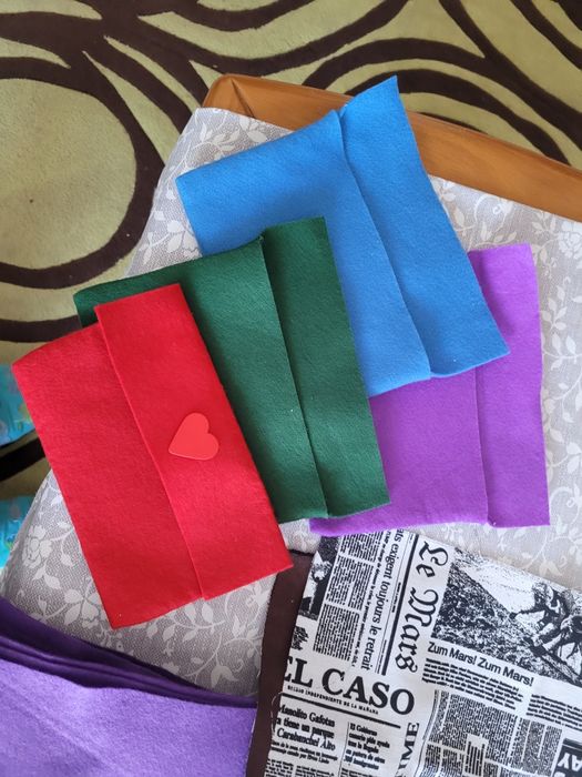 Tecido a imitar jornais