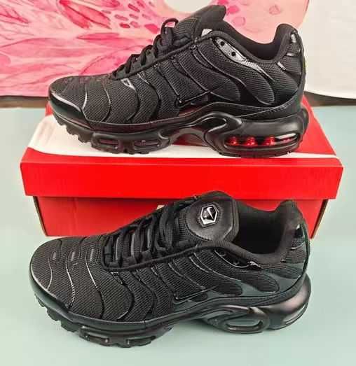 Nike_Air_Max_TN_Plus_Black R.36
