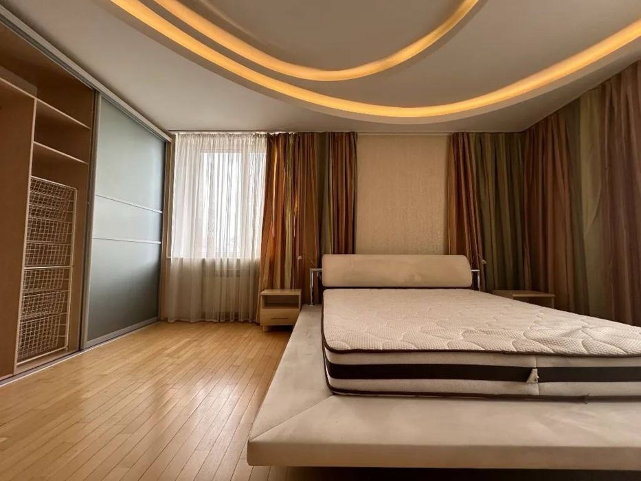 Сдам 3 ком квартру Я. Самарского