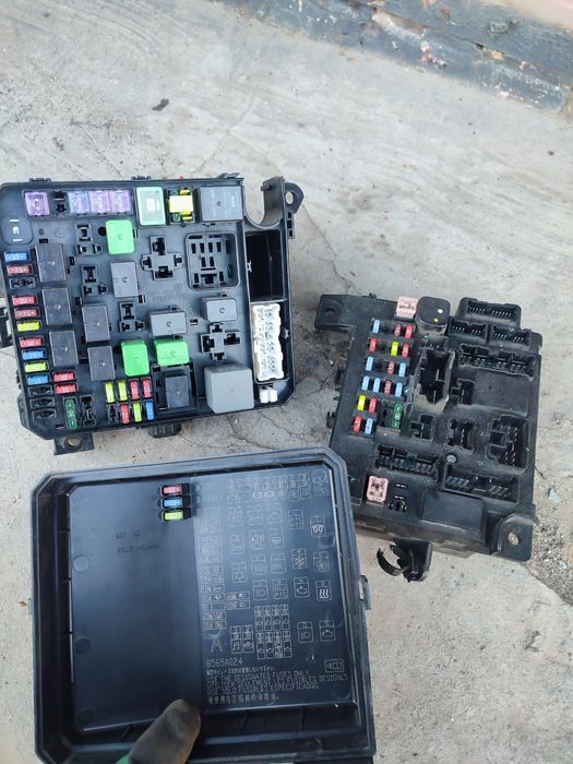 Блок предохранителей на Митсубиси Аутлендер ХЛ Mitsubishi Outlander XL