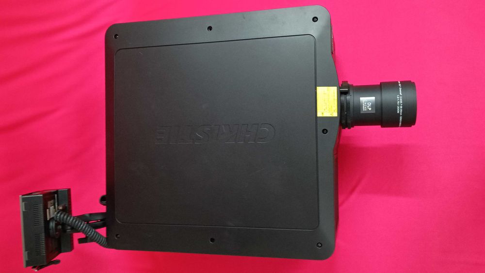 Projektor Christie CP2215: obiektyw 1.2-1.75:1,lampa CDXL-30SD;IMS2100