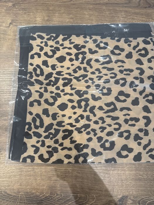 Lote 6 lenços estilo hospedeira NOVOS