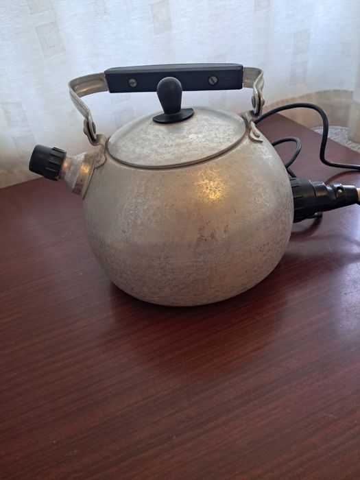 Чайник электро.3литра.