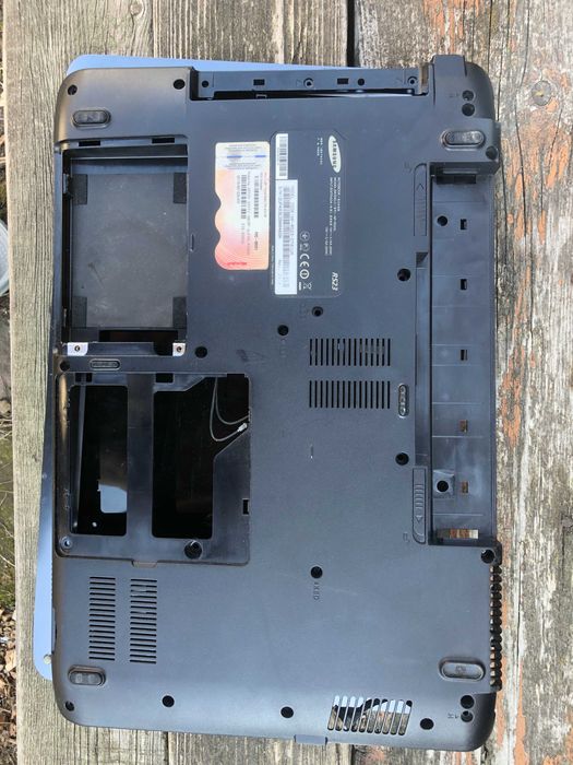 Корпус, клавиатура, дисплей ноутбук Samsung R523