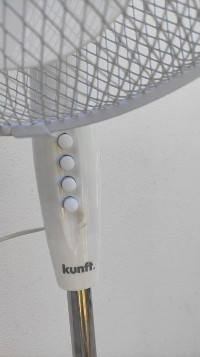 Ventoinha de pé alto