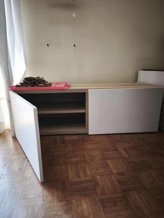 Móvel de TV - IKEA