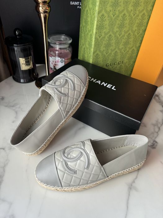Mokasyny Chanel Gray Leather