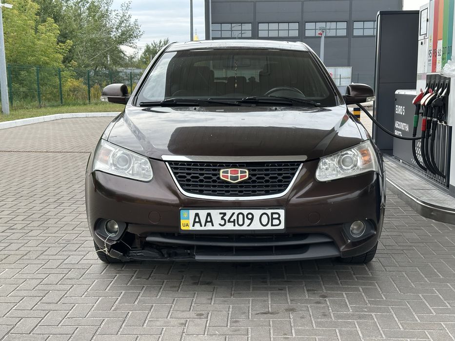 Geely Emgrand EC7 RV