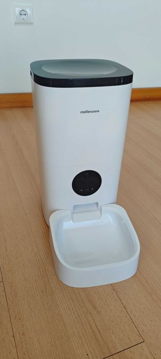 Alimentador automático com câmara