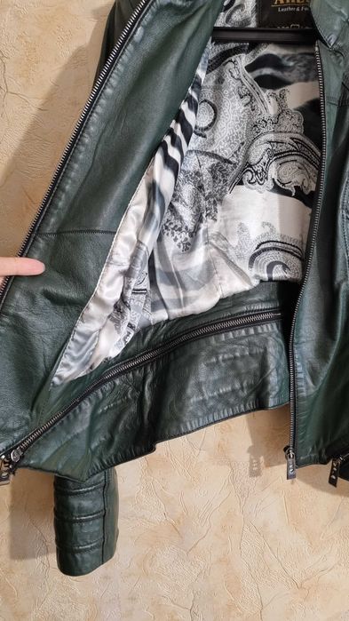 Куртка шкіра розмір S